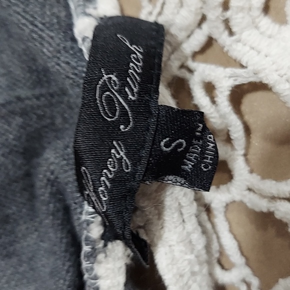 Honey punch wool acrylic blend gray cardigan with 100% cotton cream crochet S - Picture 3 of 8